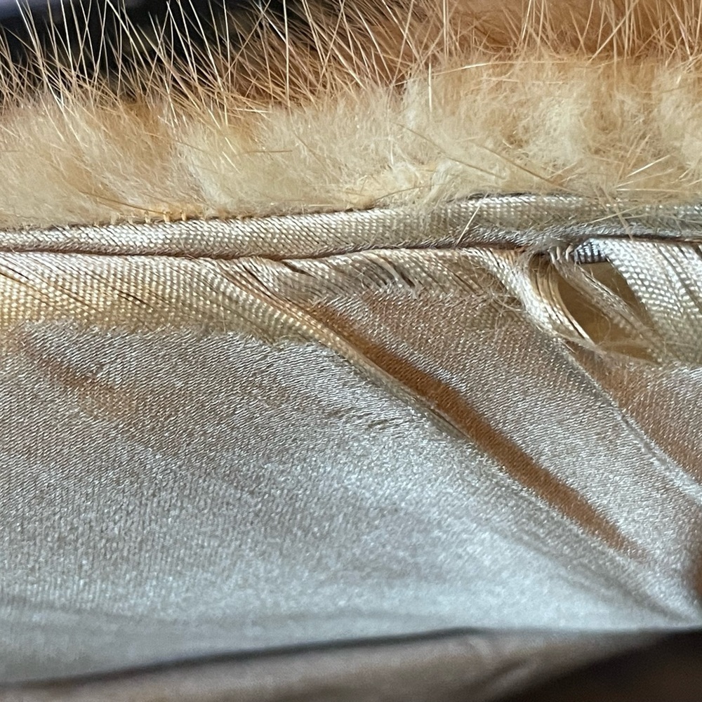 Vintage mink shawl - Picture 5 of 7